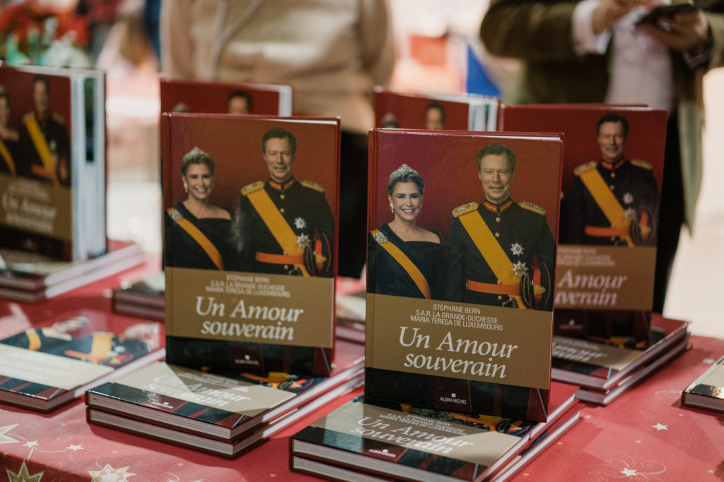 S.A.R. La Grande Duchesse en dédicace